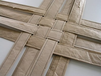 Cesta de papel reciclado