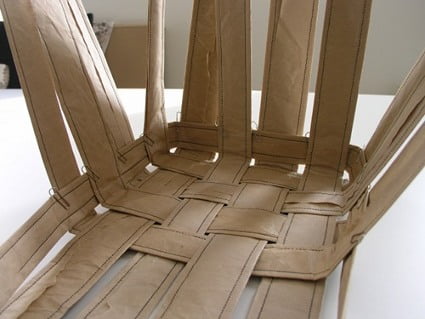 Cesta de papel reciclado