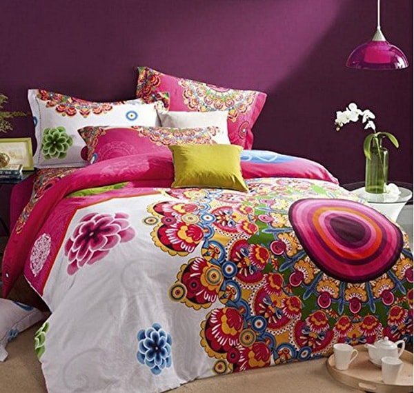 Mandalas coloridos en el dormitorio