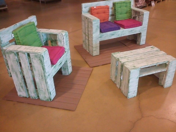 Muebles pequeños con palets de madera