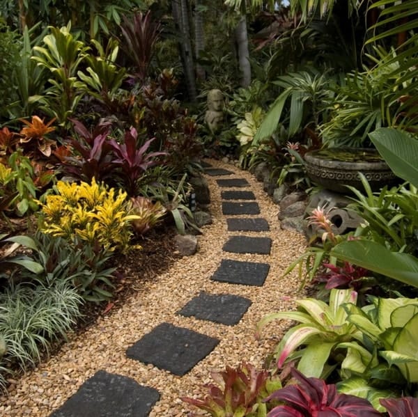 Senderos para jardines con piedras