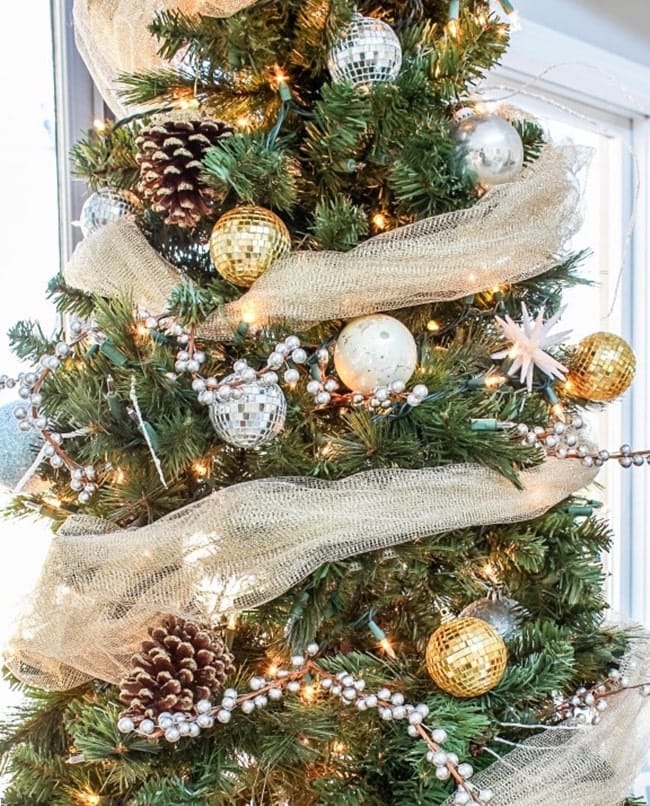 Decoración de Navidad en color dorado