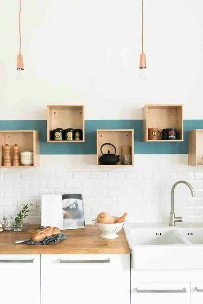 Cocinas actuales en blanco y madera