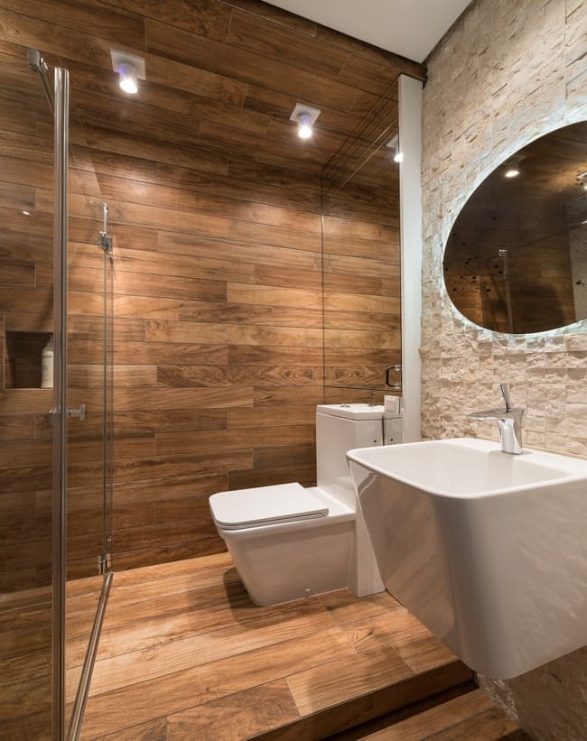 Revestimiento para baño imitación madera